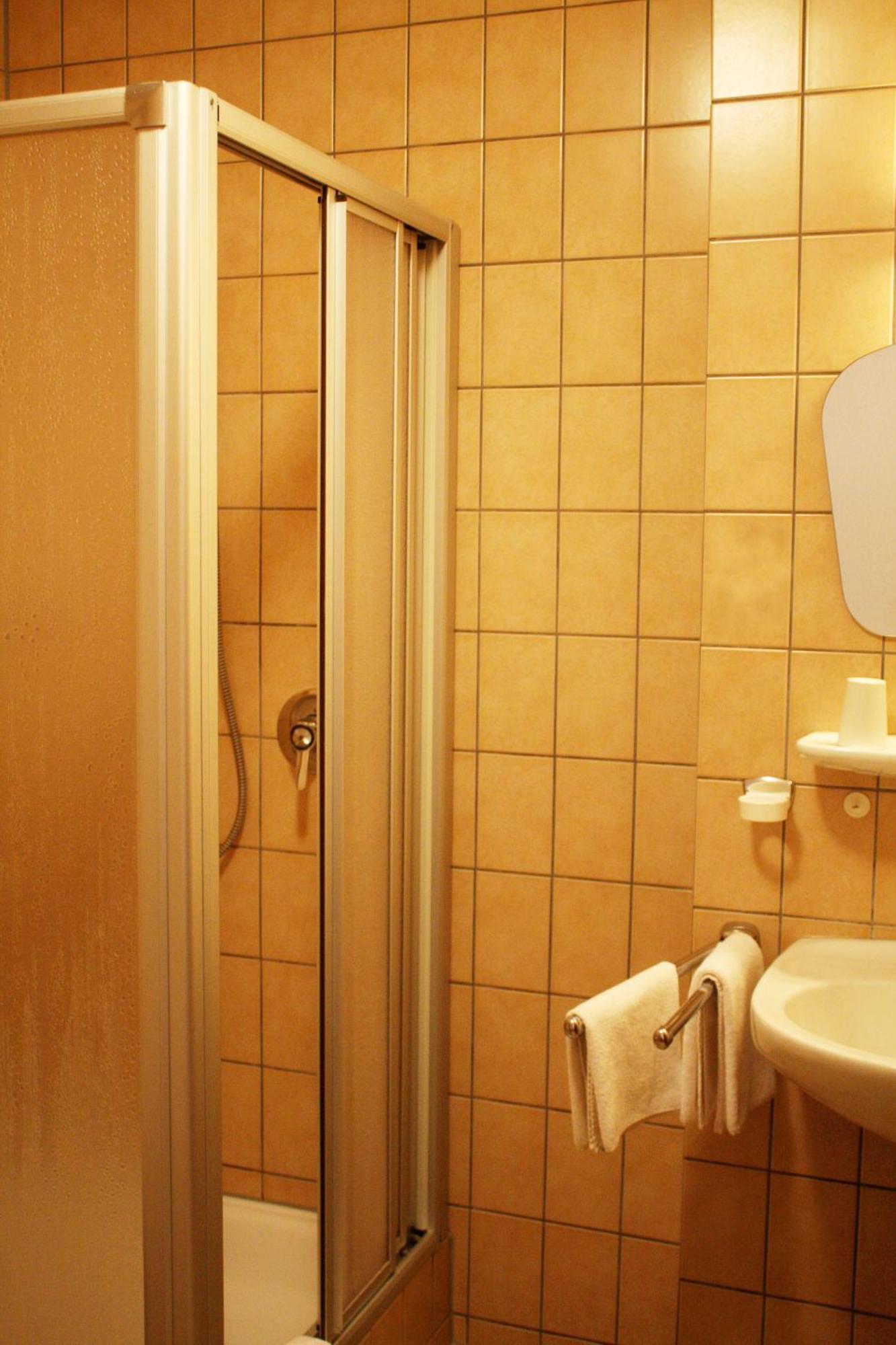 Hotel Drei Kronen Burgkunstadt エクステリア 写真
